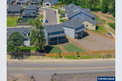 597 NE Evergreen Av, Dallas, OR 97338 - Photo 38