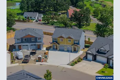 597 NE Evergreen Av, Dallas, OR 97338 - Photo 4