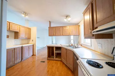 777 College Park Dr NW #49, Albany, OR 97322 - Photo 8