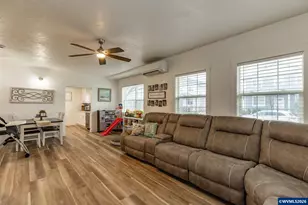 690 W Morton St, Lebanon, OR 97355 - Photo 20