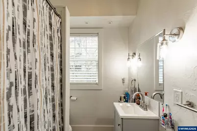 690 W Morton St, Lebanon, OR 97355 - Photo 24