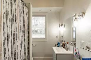 690 W Morton St, Lebanon, OR 97355 - Photo 24