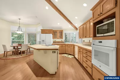 1500 North Heights Dr NW, Albany, OR 97321 - Photo 6