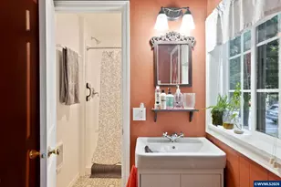 292 17th St SE, Salem, OR 97301 - Photo 36