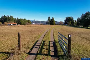 29373 Santiam Terrace Rd, Lebanon, OR 97355 - Photo 32