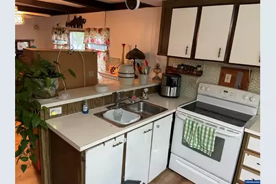 374 NW 59th St, Newport, OR 97365 - Photo 4