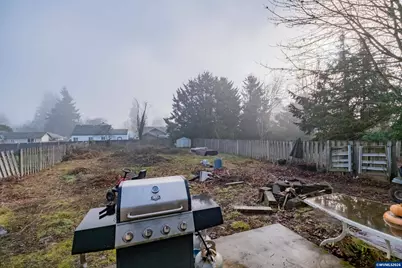 1247 1st Av, Sweet Home, OR 97386 - Photo 20