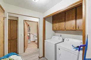 1247 1st Ave, Sweet Home, OR 97386 - Photo 18