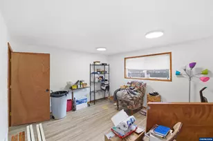 1247 1st Ave, Sweet Home, OR 97386 - Photo 10