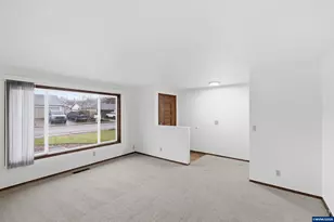 1937 Wimbledon Ct NW, Salem, OR 97304 - Photo 8
