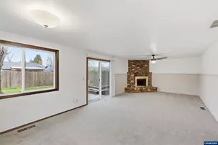 1937 Wimbledon Ct NW, Salem, OR 97304 - Photo 6