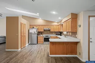 2030 Woodhaven Ct NW, Salem, OR 97304 - Photo 10