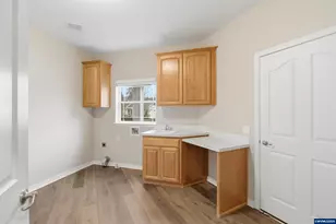 2765 Fort Hill Ave NW, Salem, OR 97304 - Photo 38