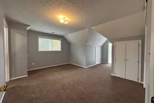 3027 NE D St, Salem, OR 97301 - Photo 10