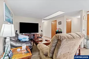 765 Wildflower St NE, Salem, OR 97301 - Photo 8