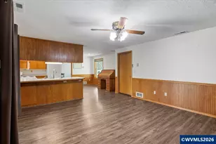 424 SW Augustus Dr, Dallas, OR 97338 - Photo 16