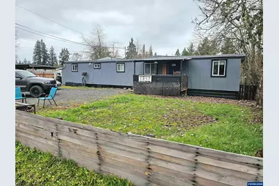 1817 Vine St, Sweet Home, OR 97386 - Photo 2