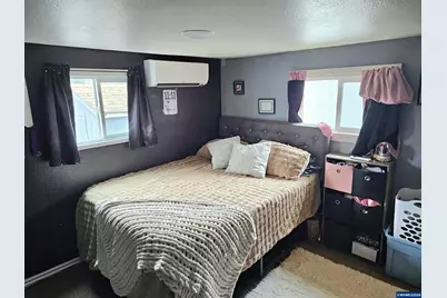 1817 Vine St, Sweet Home, OR 97386 - Photo 14