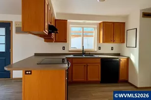 915 SW Conastoga St St, Willamina, OR 97396 - Photo 4