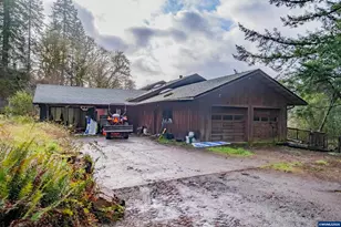 18271 Harlan Rd, Eddyville, OR 97343 - Photo 30