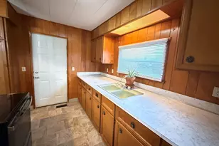 5545 43rd Way NE, Salem, OR 97305 - Photo 8