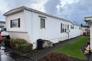 5545 43rd Way NE, Salem, OR 97305 - Photo 2
