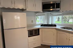 4531 Franklin Bl, Eugene, OR 97403 - Photo 4