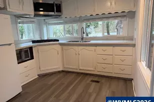 4531 Franklin Bl, Eugene, OR 97403 - Photo 2