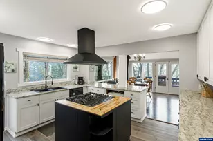 2222 NW Brownly Heights Dr, Corvallis, OR 97330 - Photo 14