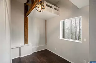 2222 NW Brownly Heights Dr, Corvallis, OR 97330 - Photo 32