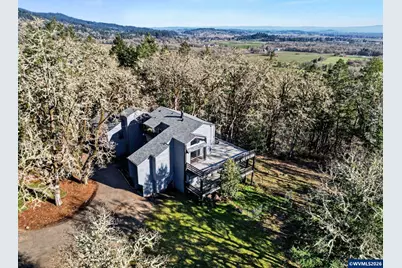 2222 NW Brownly Heights Dr, Corvallis, OR 97330 - Photo 2