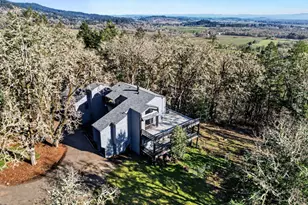 2222 NW Brownly Heights Dr, Corvallis, OR 97330 - Photo 2