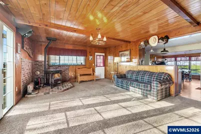 92950 Pitney Ln, Junction City, OR 97448 - Photo 12