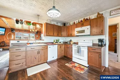 92950 Pitney Ln, Junction City, OR 97448 - Photo 26