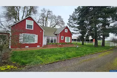 92950 Pitney Ln, Junction City, OR 97448 - Photo 2
