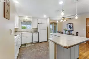 1760 Vanderbeck Ln, Woodburn, OR 97071 - Photo 8