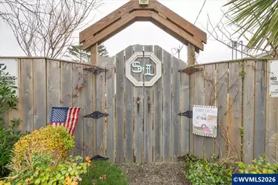 326 Highway 101, Rockaway Beach, OR 97136 - Photo 18