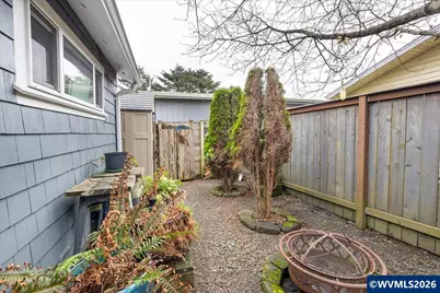326 Highway 101, Rockaway Beach, OR 97136 - Photo 14