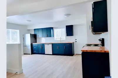 1425 Elm St NW, Salem, OR 97304 - Photo 4