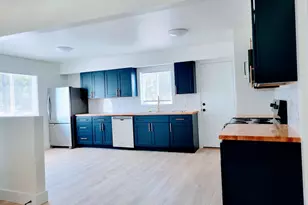 1425 Elm St NW, Salem, OR 97304 - Photo 4