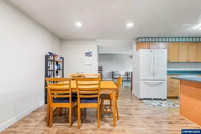 662 Wilson St, Woodburn, OR 97071 - Photo 6