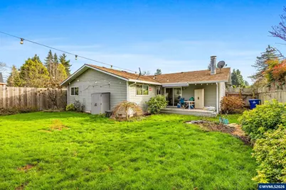 662 Wilson St, Woodburn, OR 97071 - Photo 18