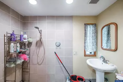 4752 Swegle Rd NE, Salem, OR 97301 - Photo 16