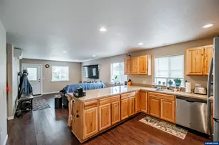 4752 Swegle Rd NE, Salem, OR 97301 - Photo 42