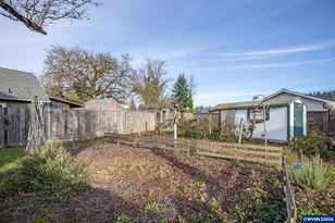 995 River St, Lebanon, OR 97355 - Photo 32