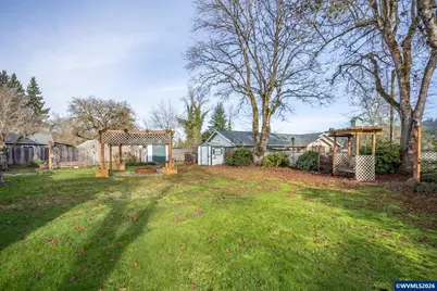 995 River St, Lebanon, OR 97355 - Photo 34