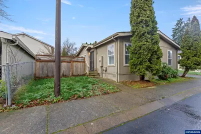 12323 SE Holgate Bl #2, Portland, OR 97236 - Photo 1