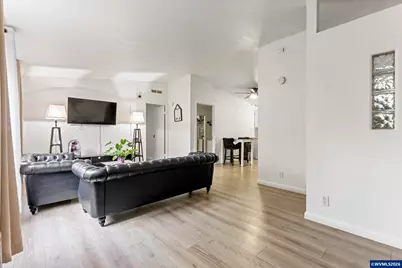 12323 SE Holgate Bl #2, Portland, OR 97236 - Photo 6