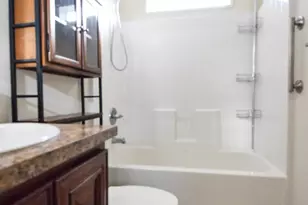 1999 Jansen Way, Woodburn, OR 97071 - Photo 8