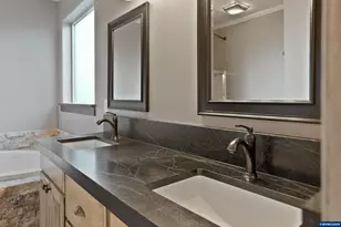 4334 Log Dr NE, Salem, OR 97305 - Photo 24